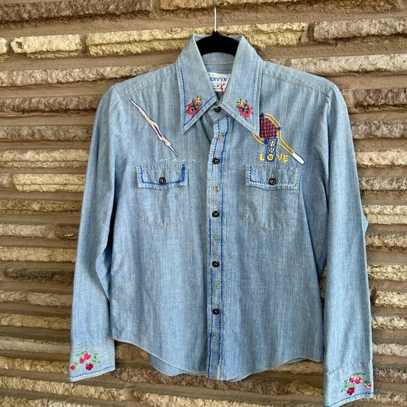 Vintage 60s 70s Hand Embroidered Denim Chambray  Shirt Tennis Floral - Picture 12 of 12
